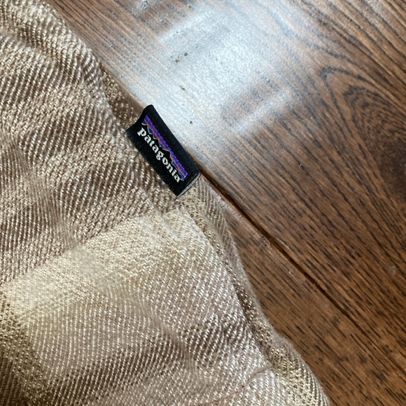 Patagonia Brown and Tan Checkered Shirt Men’s Large - Picture 2 of 6